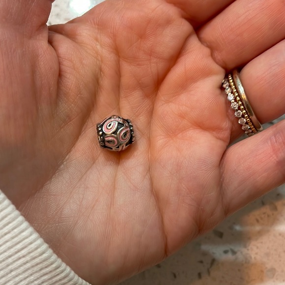 Pandora Charm - Picture 1 of 1